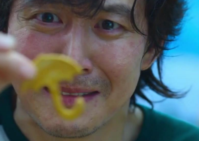 영화 속 달고나 게임 장면