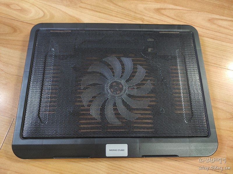 다이소 저소음 노트북 쿨링팬 전면