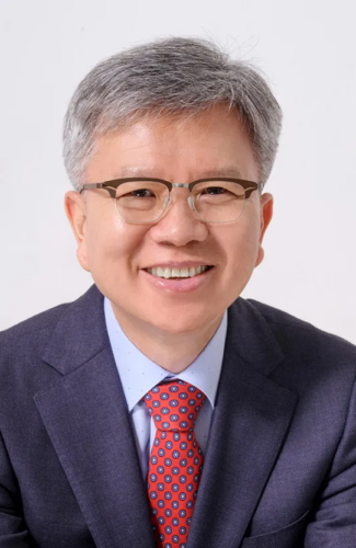 기호 1번: 김택우 후보