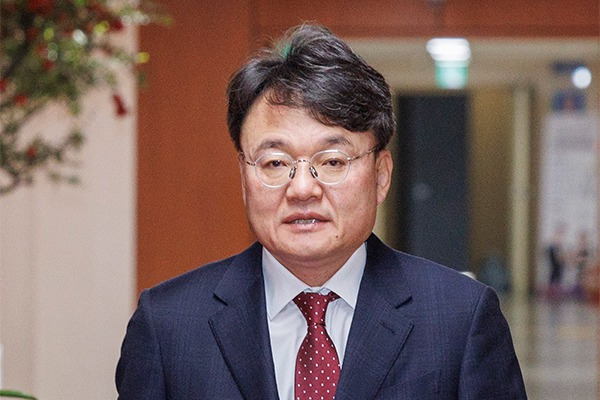 박성근 검사 법조 경력