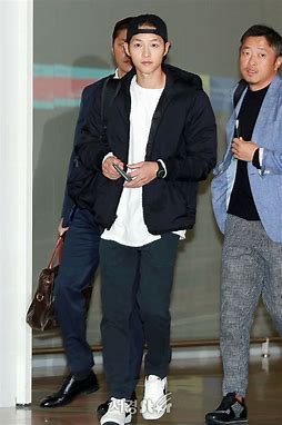 송중기공항패션