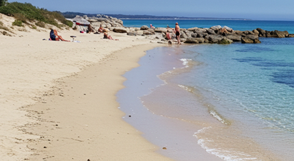 돌머리해수욕장