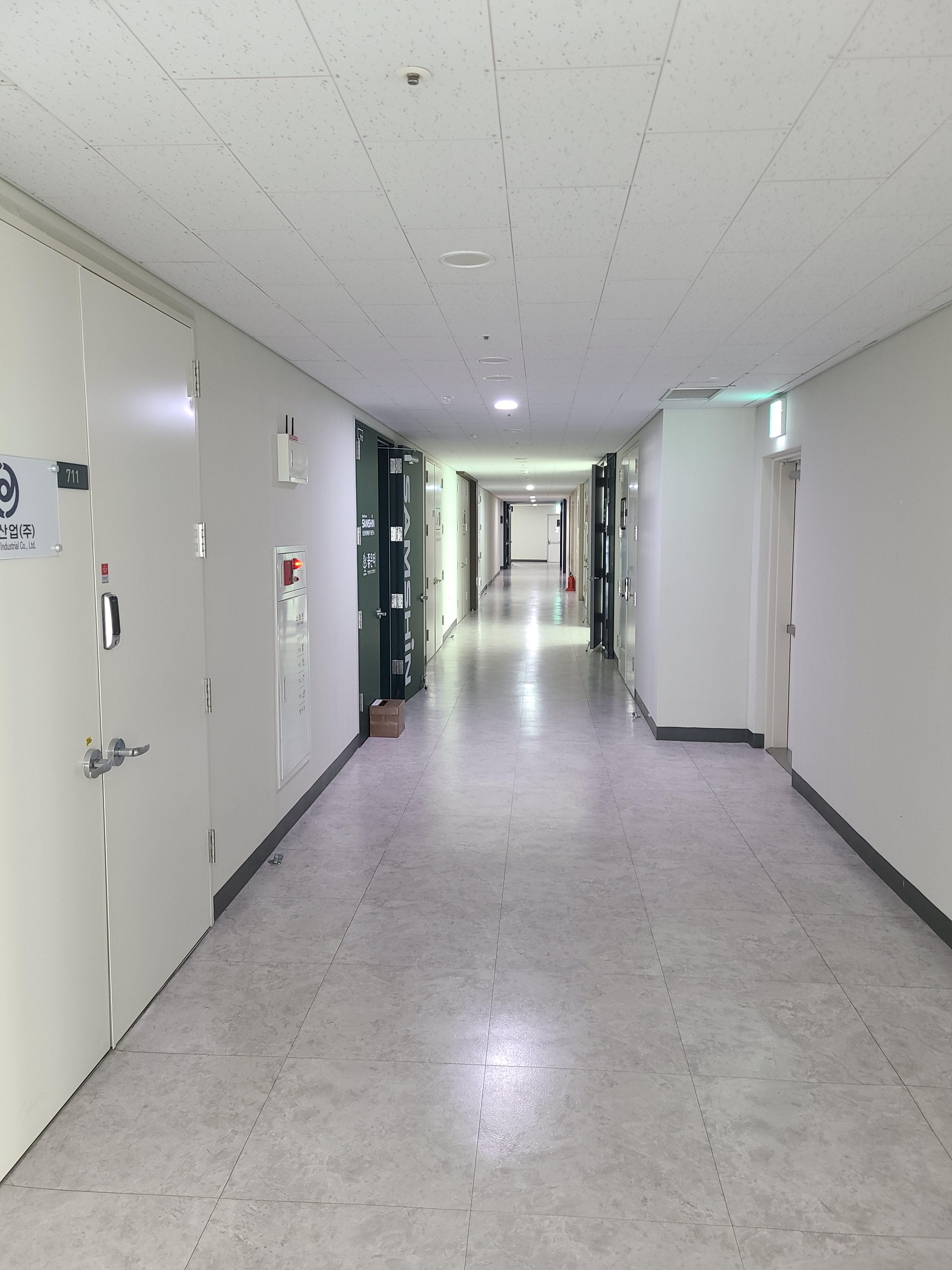 두산명학아너비즈타워 섹션오피스3