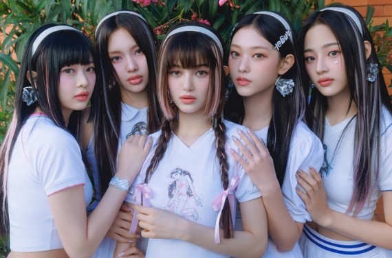 뉴진스 신곡 ETA 뮤직비디오