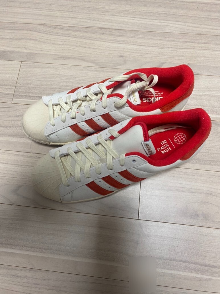 아디다스 슈퍼스타 82 레드 adidas superstar 82 red