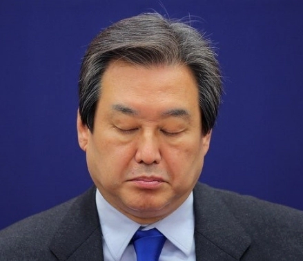 김무성 불출마 공천 철회 이유