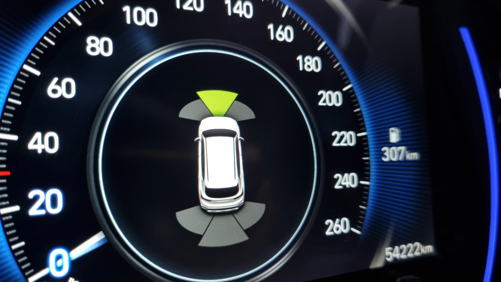 전방 주차 센서 감지 모습