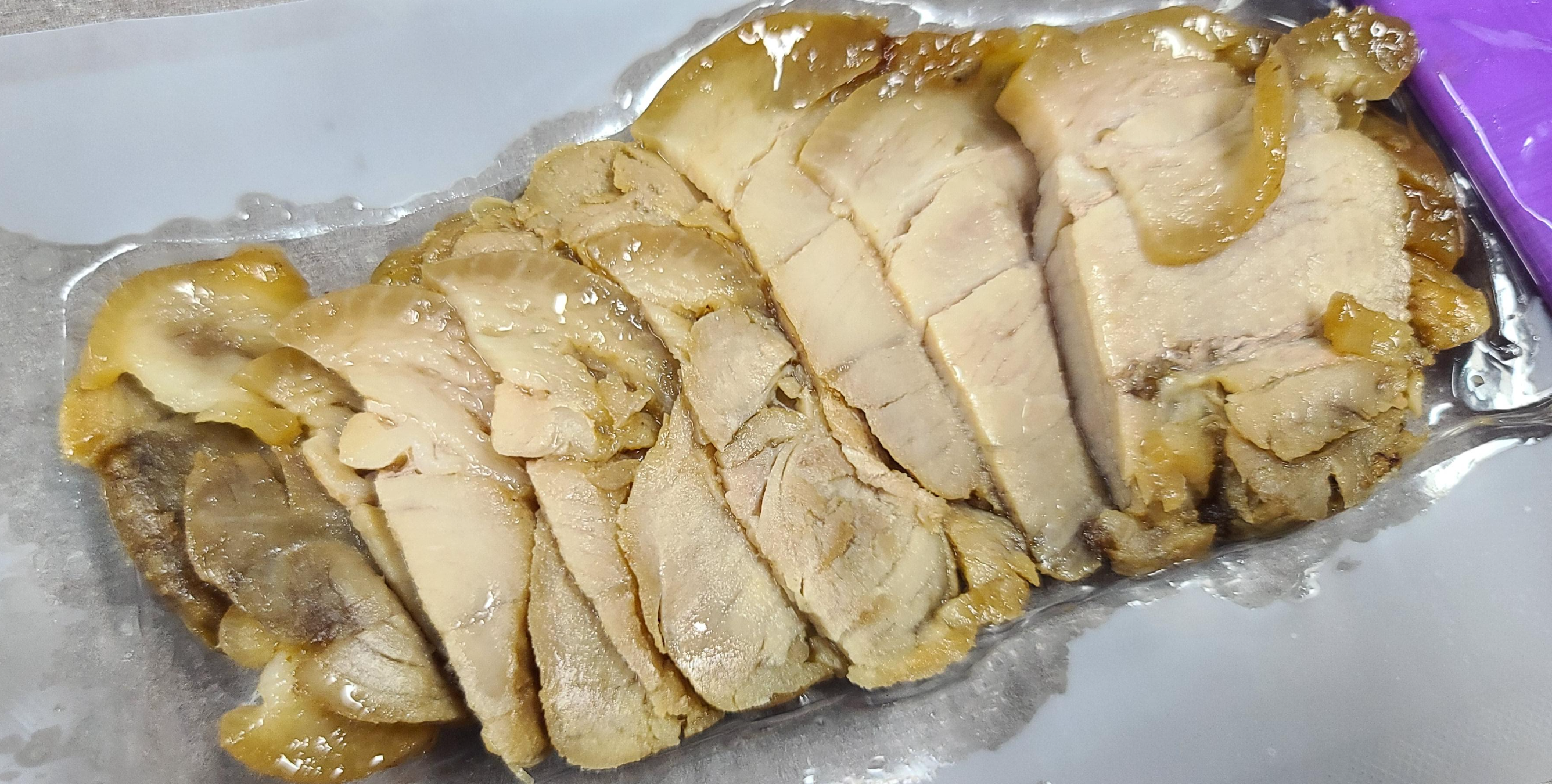 CU편의점 HEYROO 득템 소세지핫바 훈제닭다리 족발 압도적김밥 순살족발득템