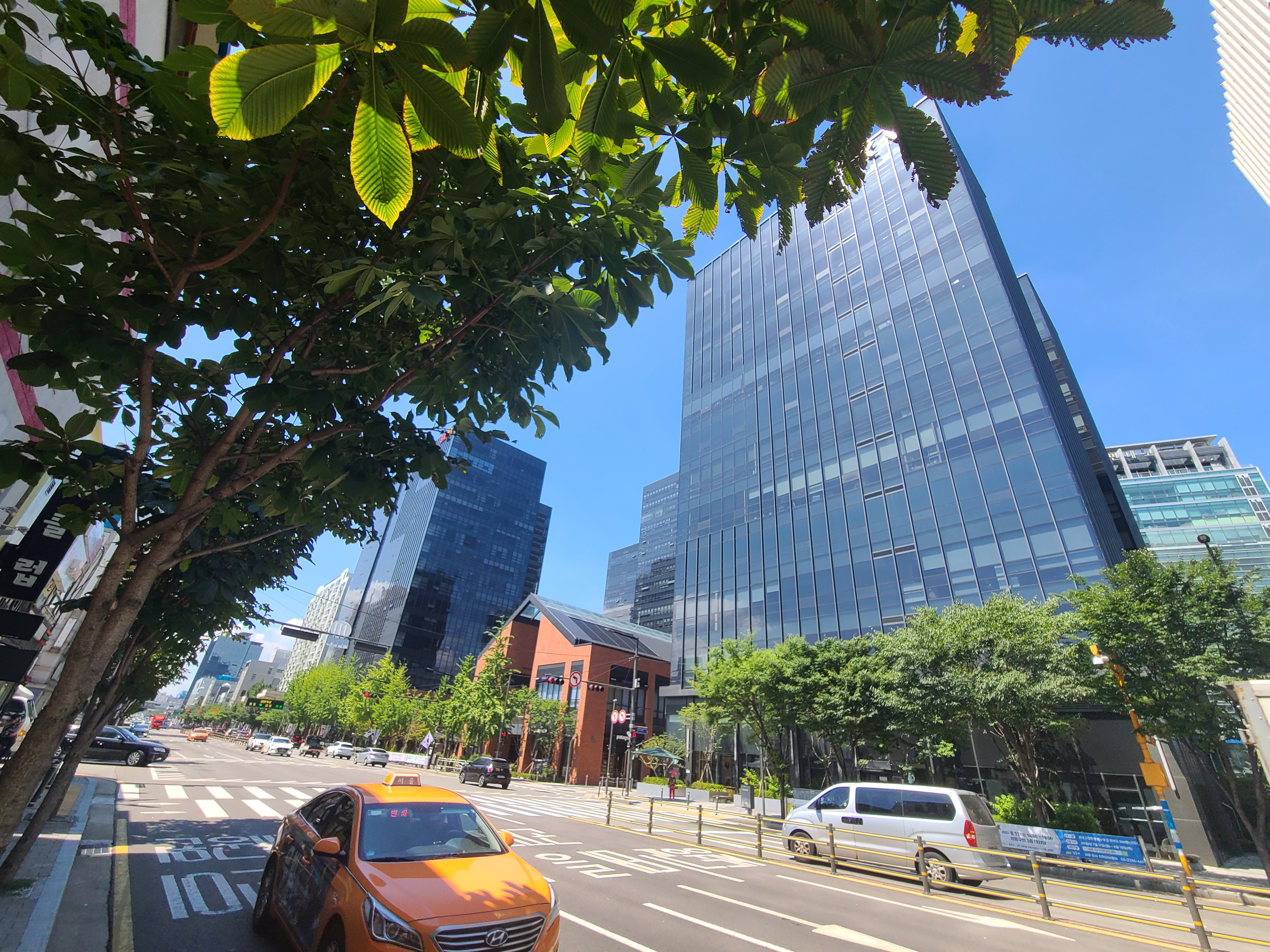 성수 SK V1센터 외관 및 주변환경1