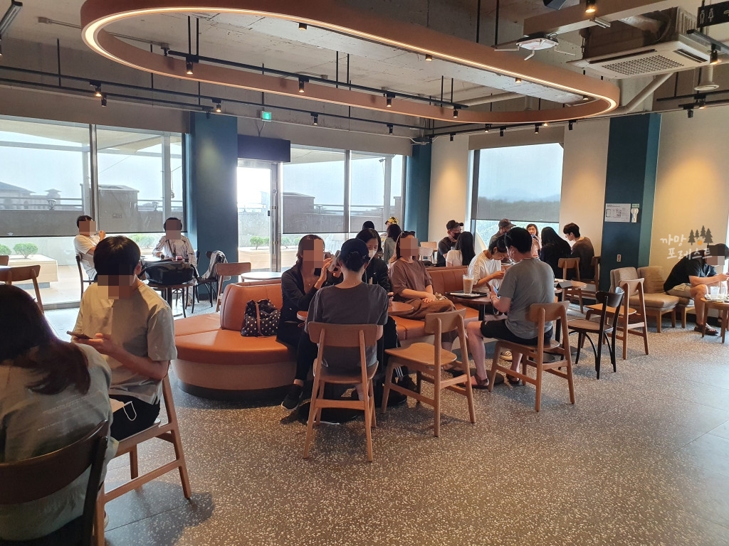 스타벅스 중문 2층