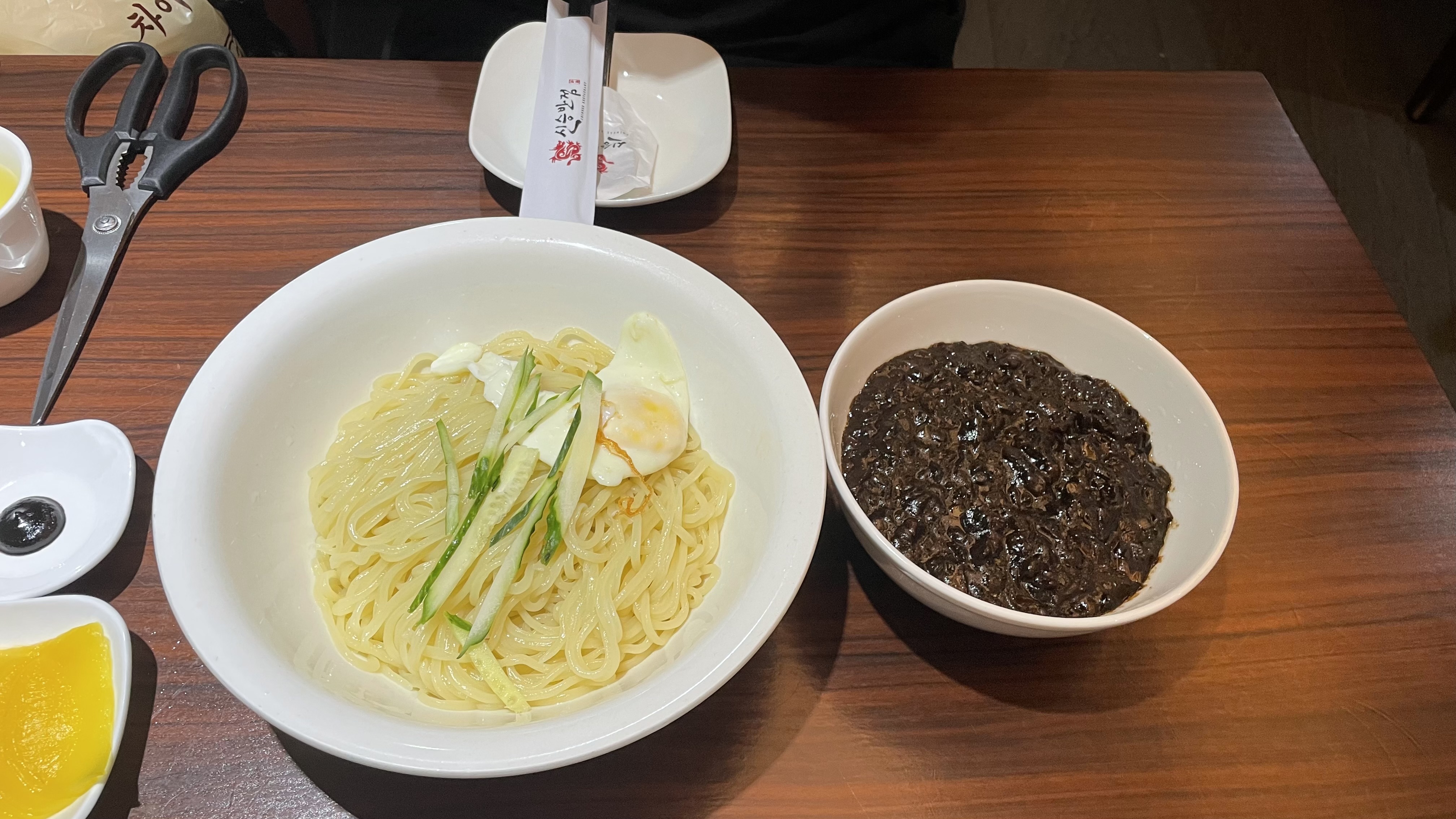 신승반점 대표메뉴 유니짜장면