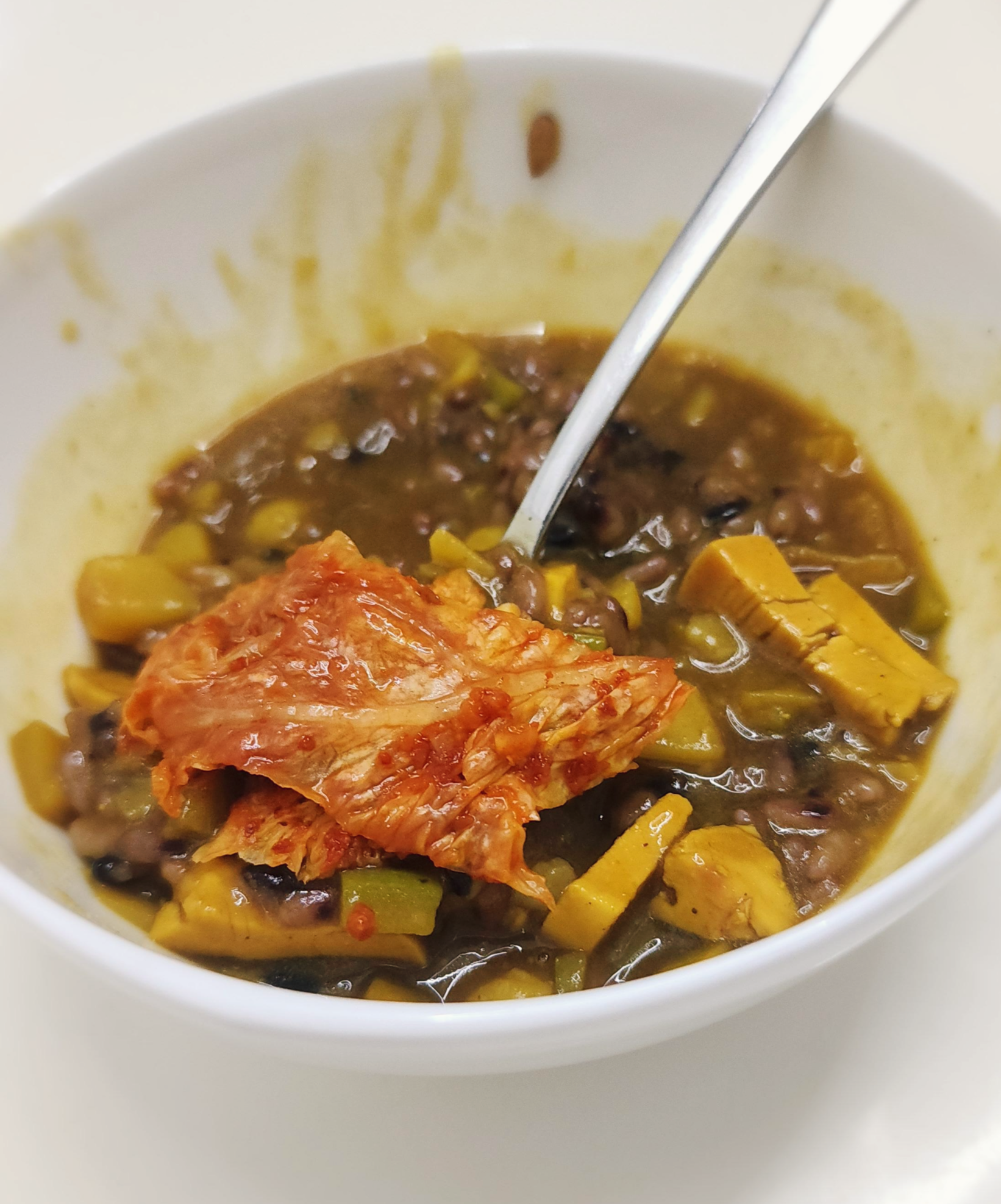 군마트 숙성카레 김치와 함께