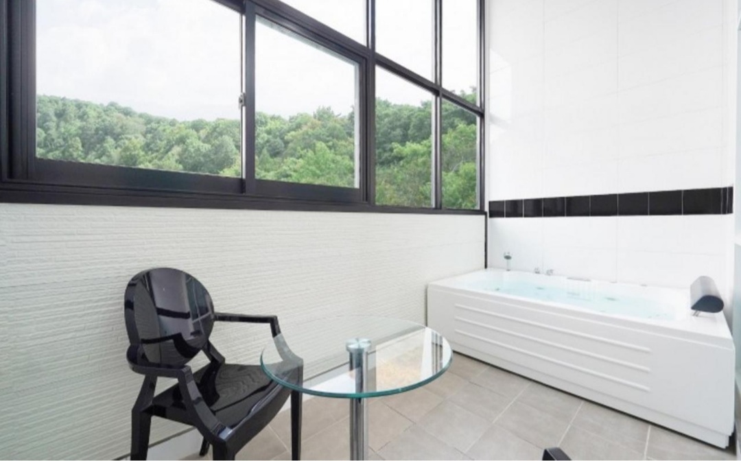 신관 201호 스파