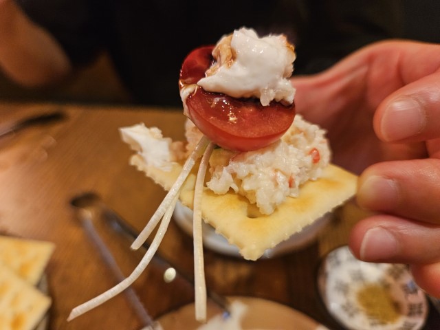 한입 게살크레페