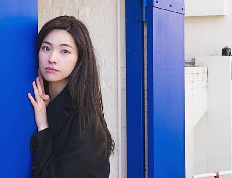 배우-하영