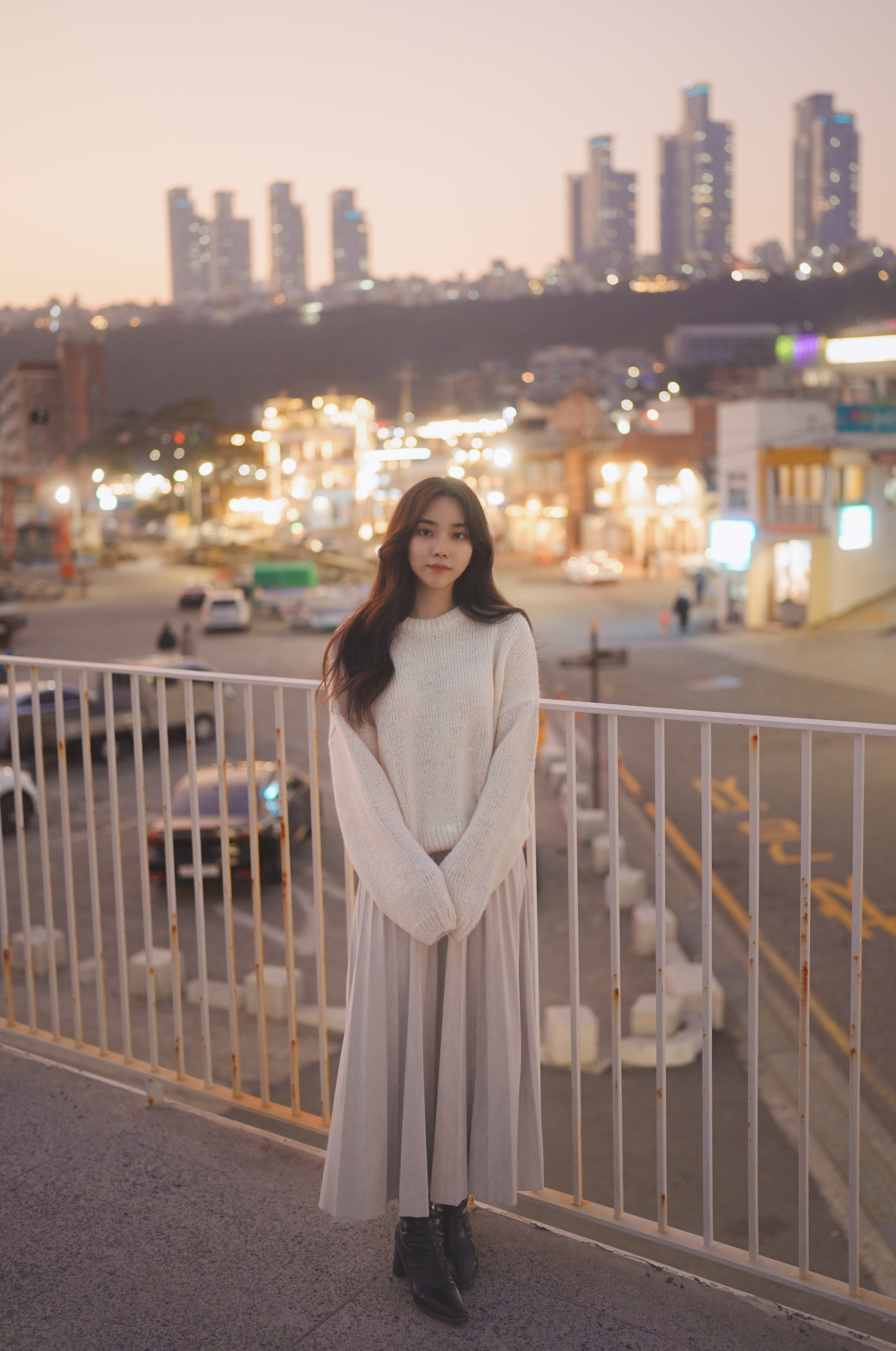 일몰 배경 인물사진