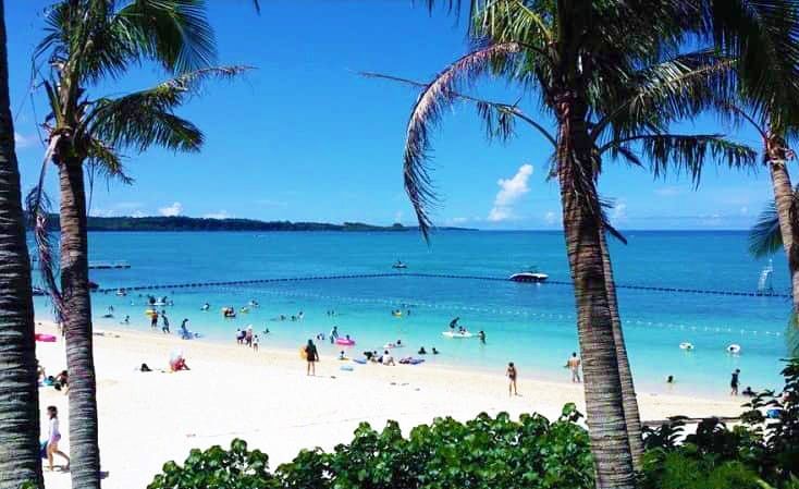 사람많은 오키나와 비치