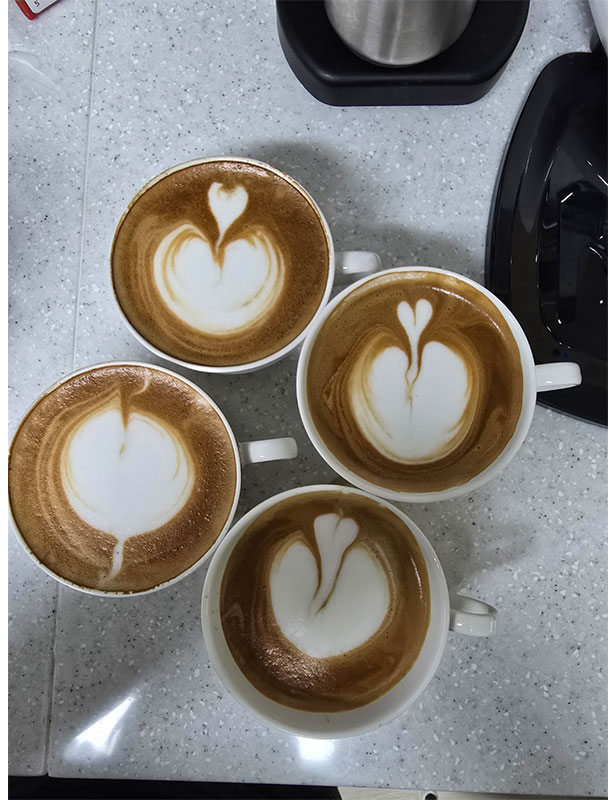 라떼아트 연습