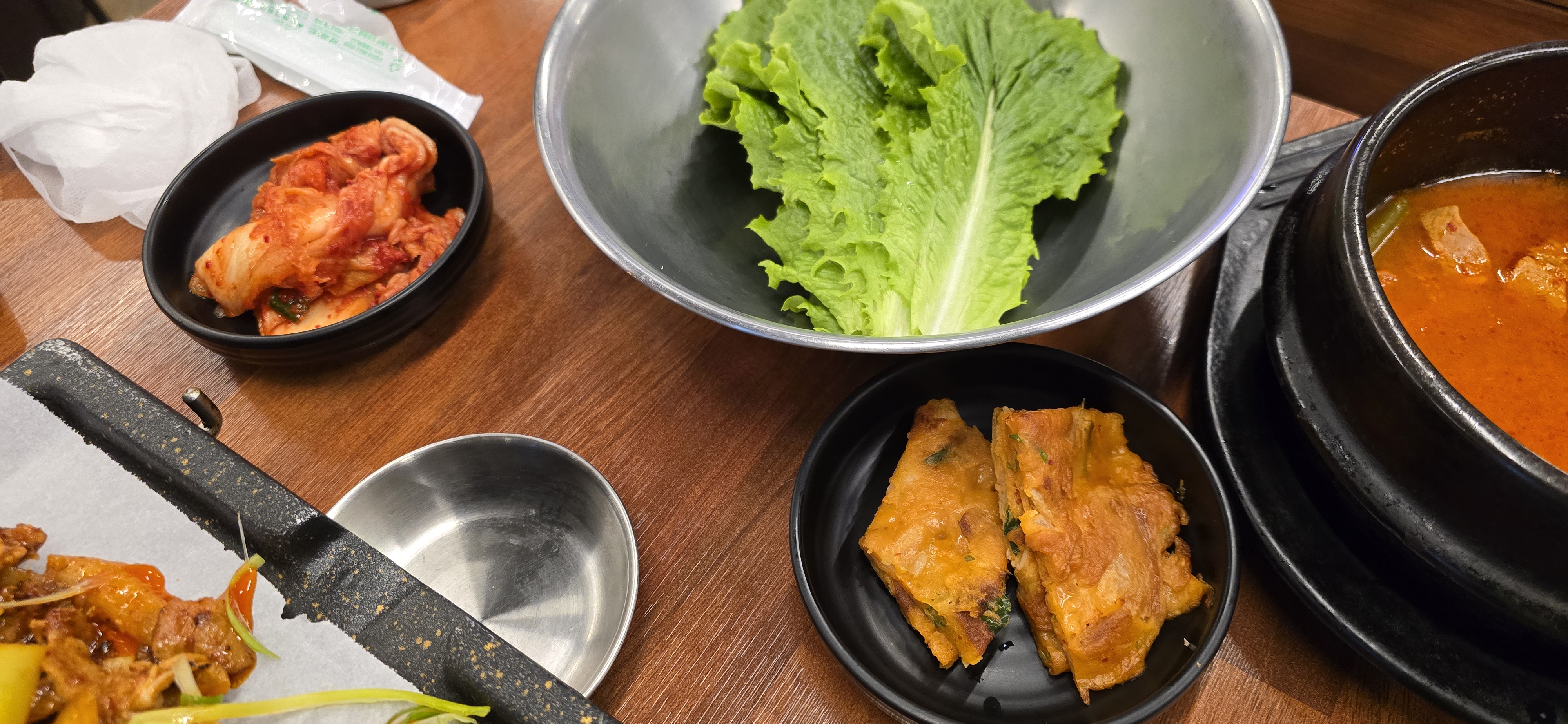 삼성동 여유돼지 반찬