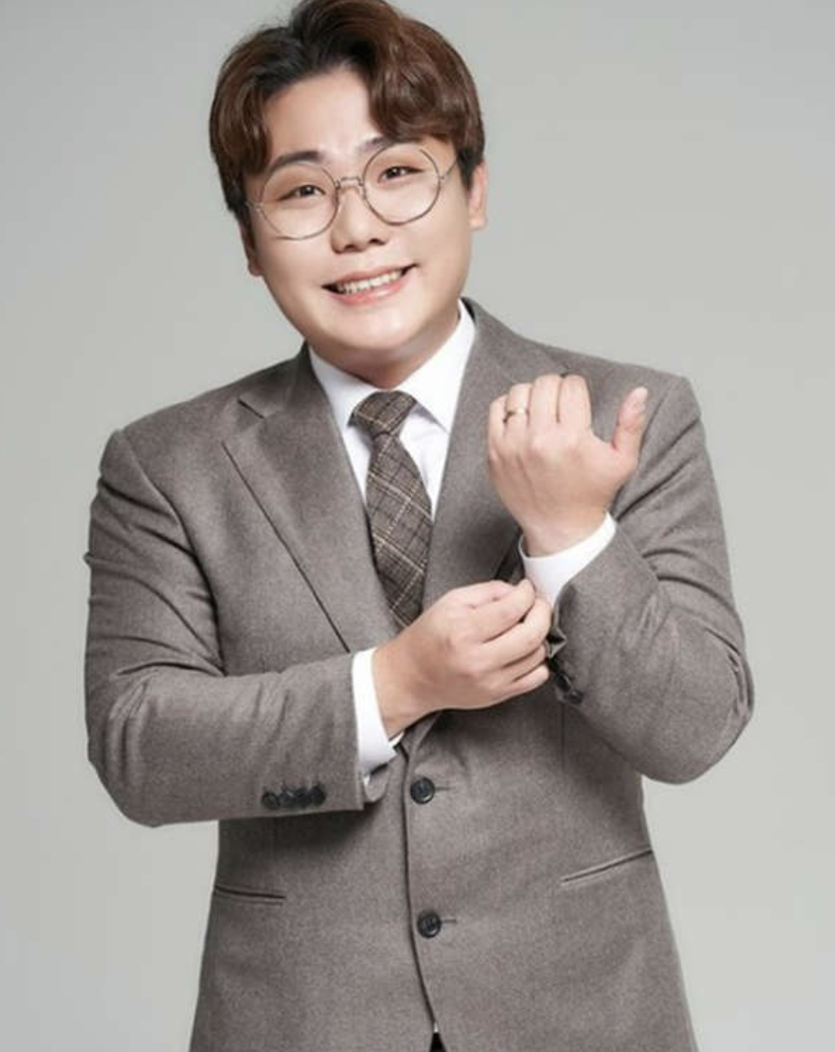 코미디언 송필근