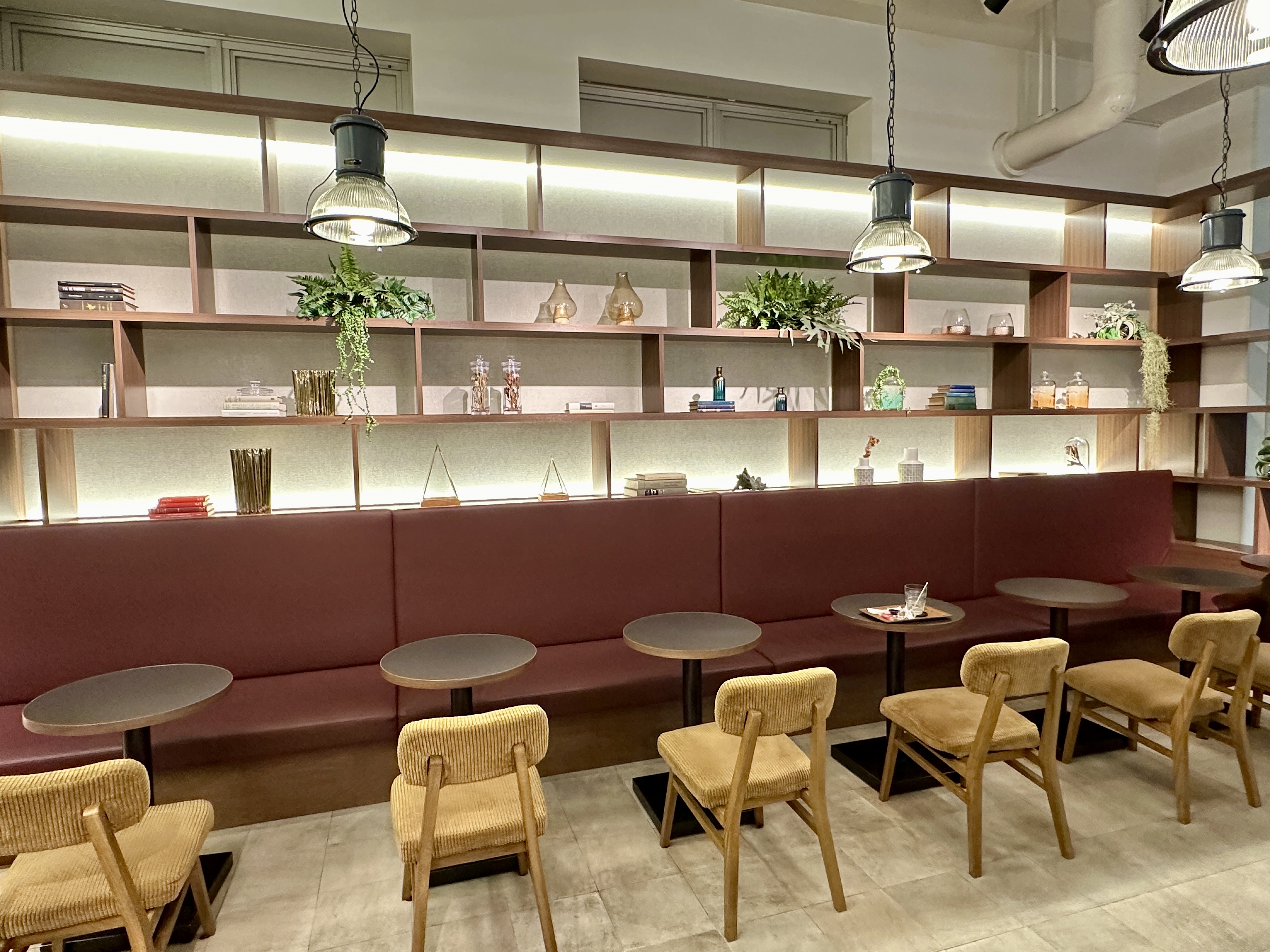 래그태그 R 카페