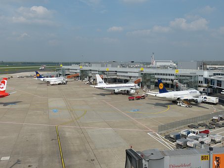 비행기표-예약-비행기정차모습