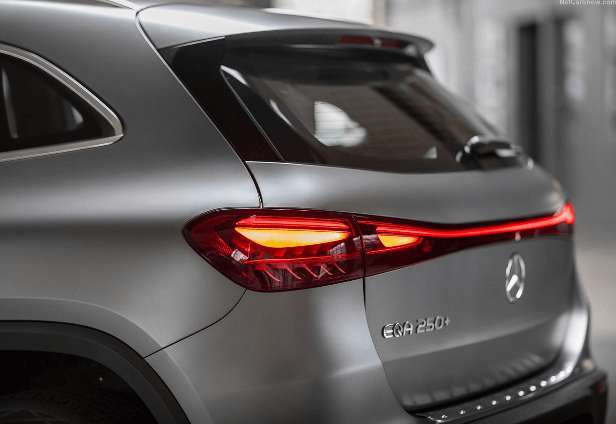 메르세데스 벤츠 EQA 250 전기차