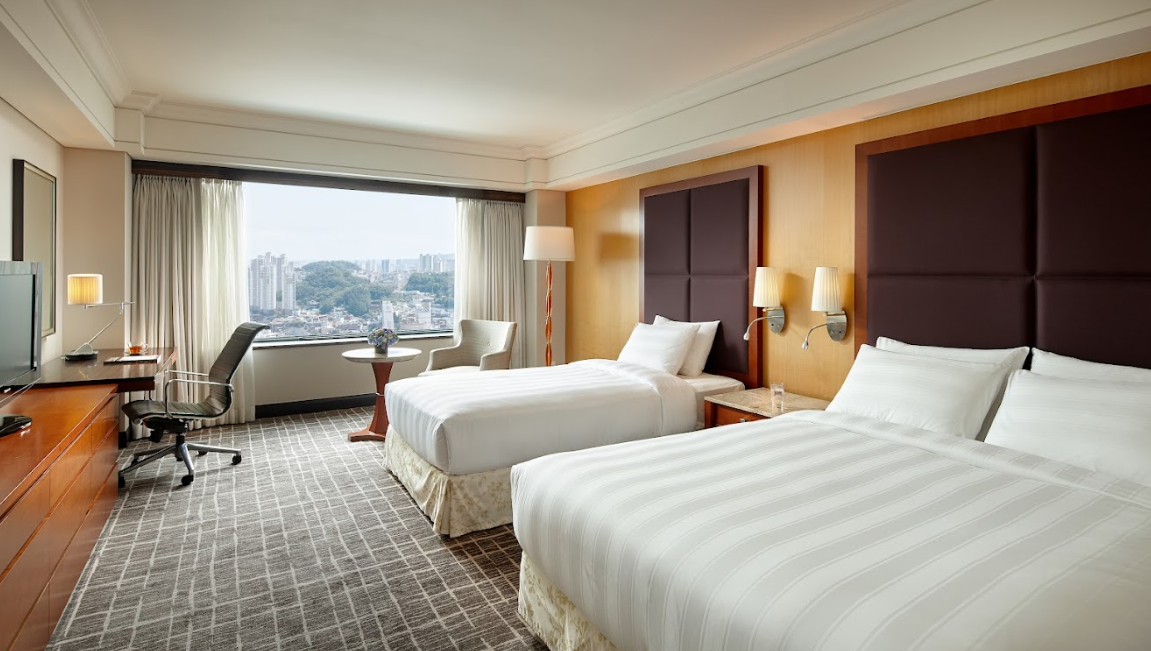 호캉스 추천 롯데호텔 부산 야외 수영장 오픈 무료 입장방법 kkday 1만원 할인쿠폰