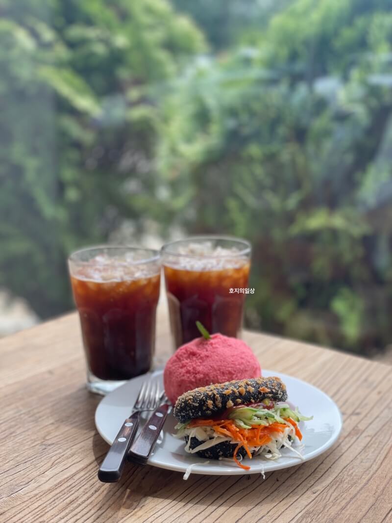 수원 대형 카페 맛집 도나스데이 수원 - 주문 메뉴