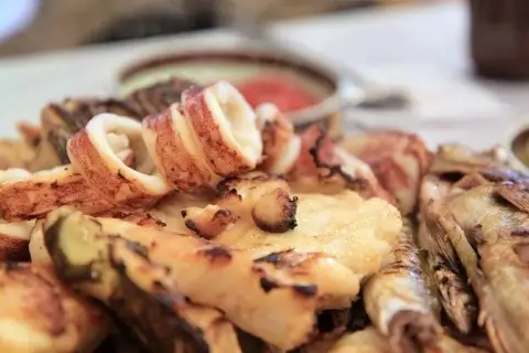 속초 동명항 전설의 맛 제대로 구웠다 숯불 생선구이 맛집 추천