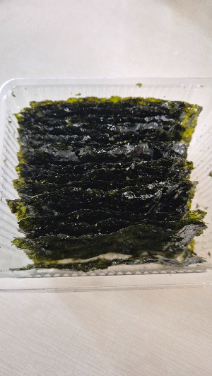 한국인의 식탁에서 빠질 수 없는 반찬 김