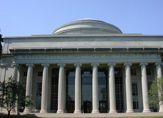 대학교 건물 사진