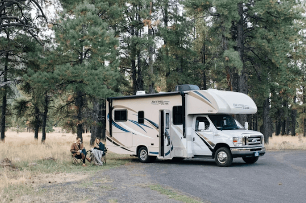 캠핑카 여행 필수 준비물: 완벽 리스트 &꿀팁!