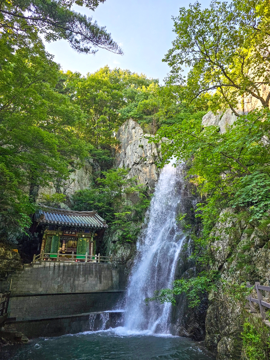 양산 홍룡사 홍룡폭포