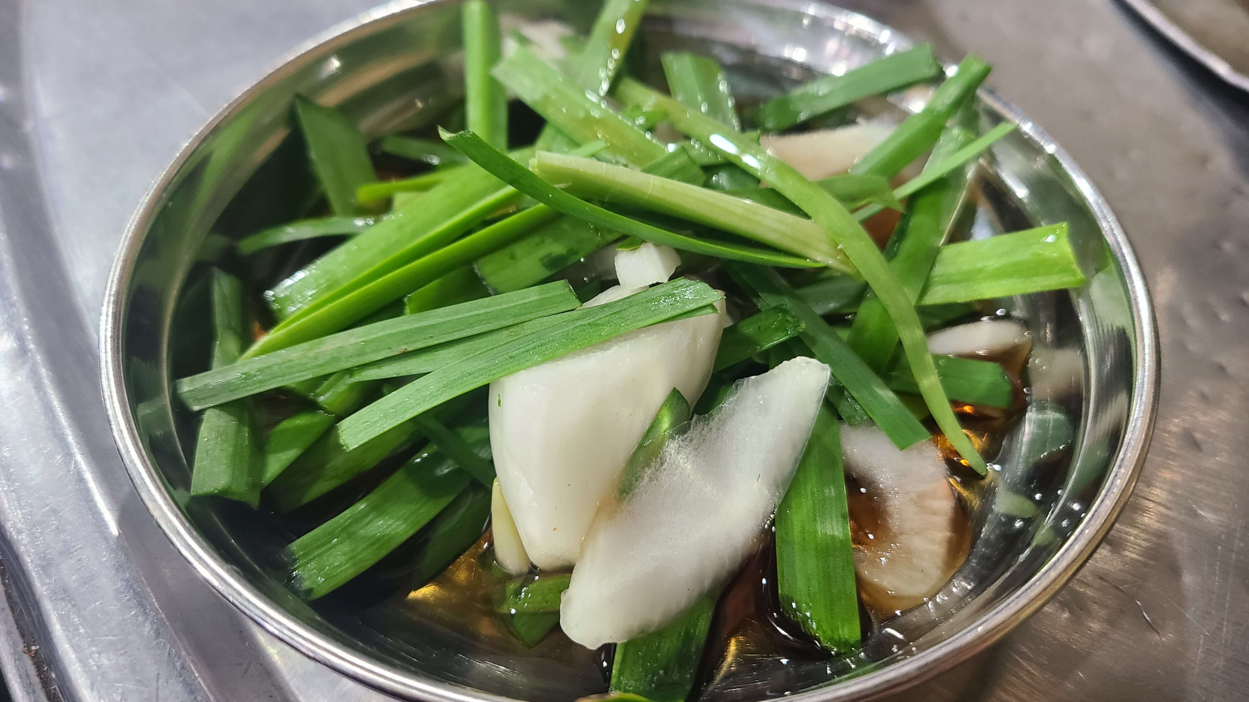 마포주먹고기-부추-양념