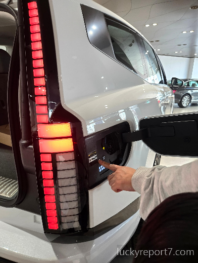 아이오닉9-세레니티화이트펄-실물색상