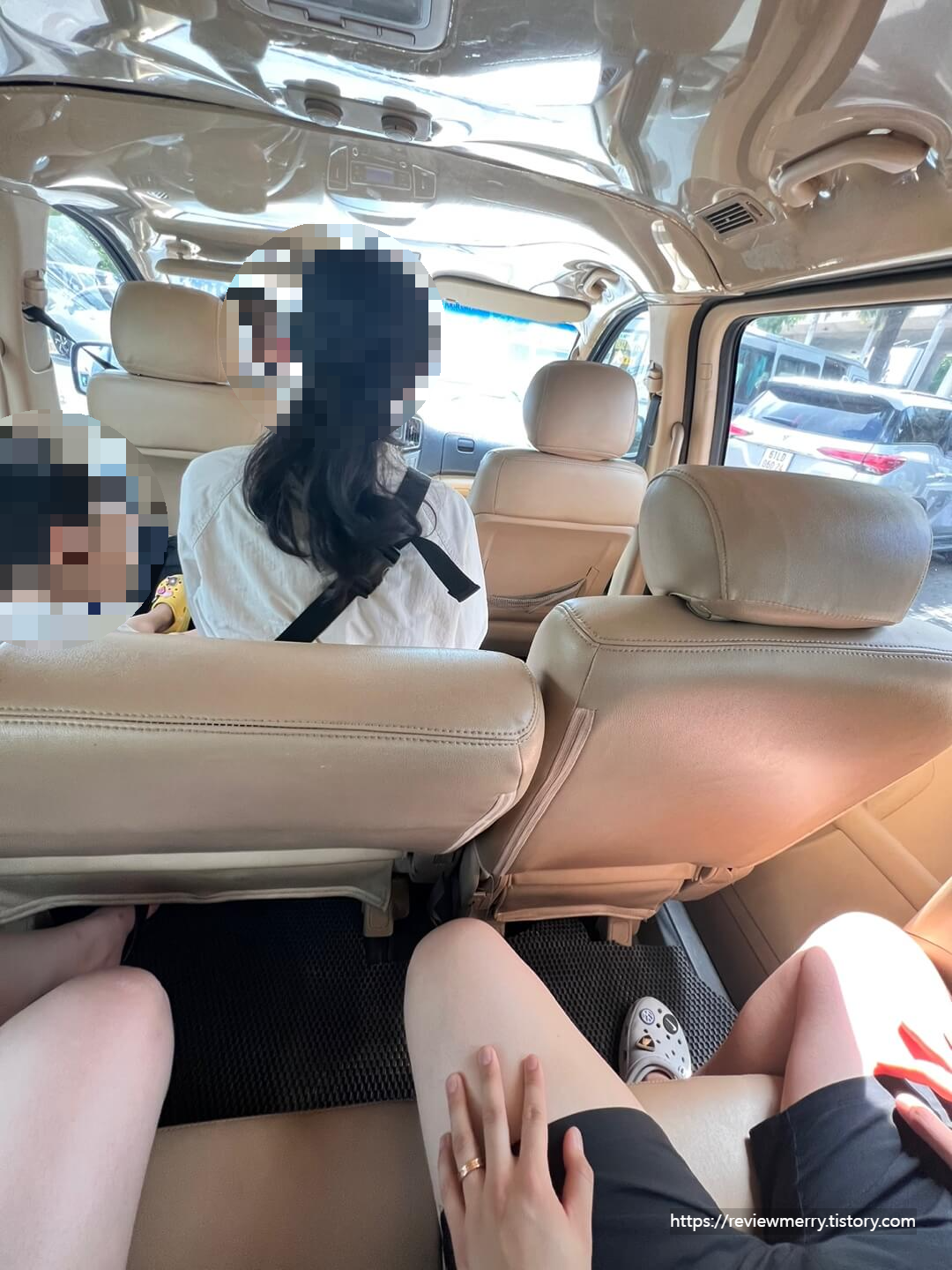 스타렉스 실내 사진