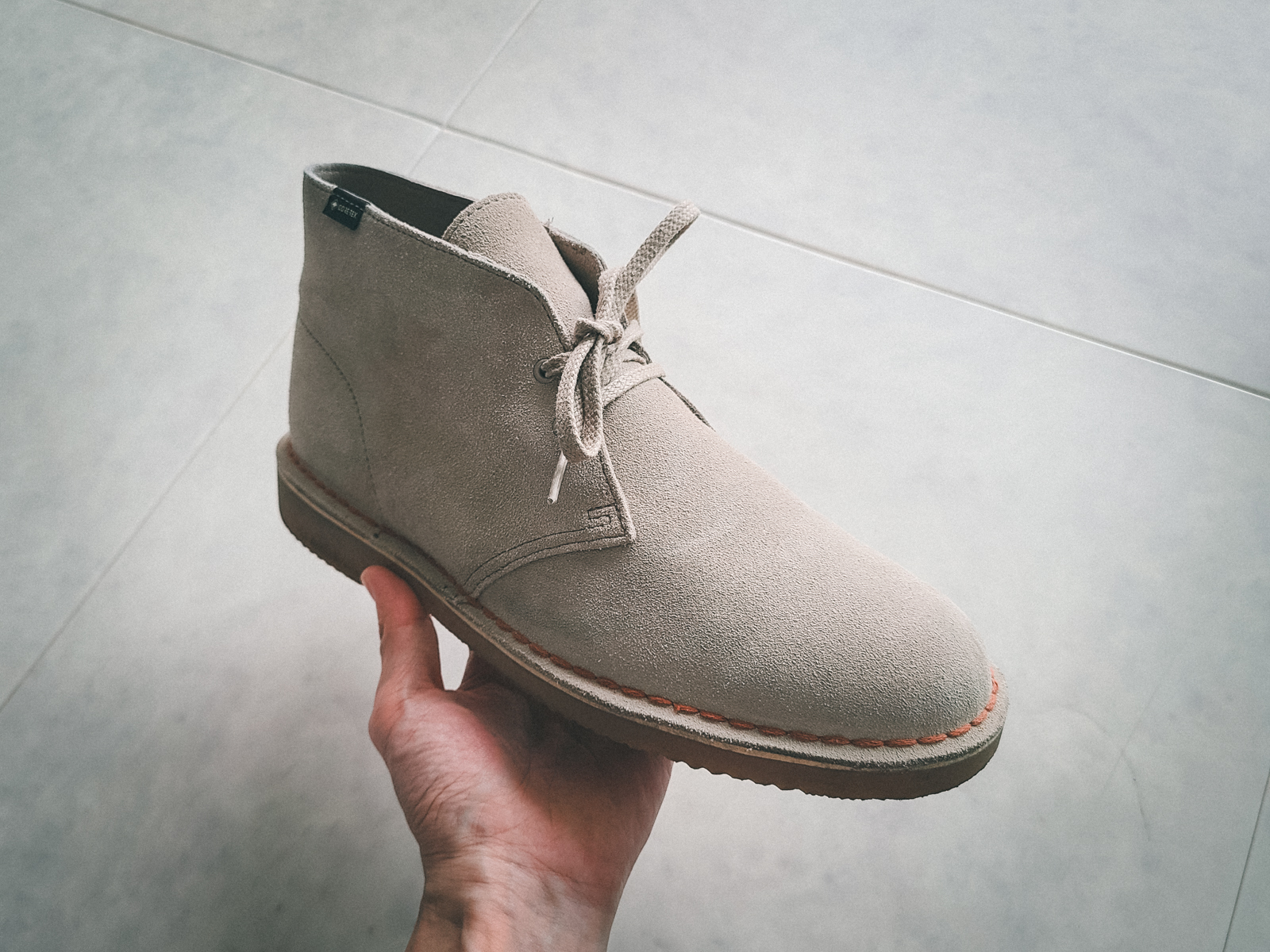 처카부츠 형태의 클락스 데저트 부츠