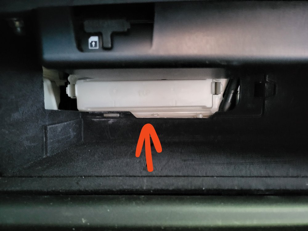 ES300h 실내 에어컨 필터 교체하기