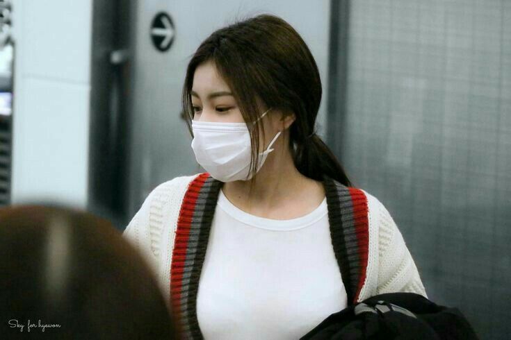 아이즈원 강혜원 몸매 키 아이즈원 강혜원 몸매 키