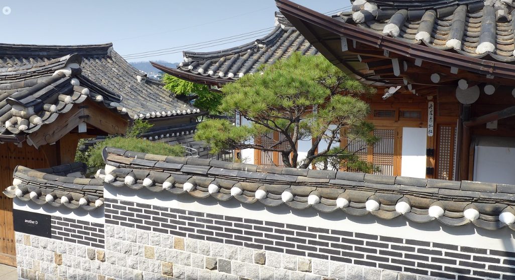 2. 북촌 한옥마을 – 전통과 현대가 어우러진 힐링 공간