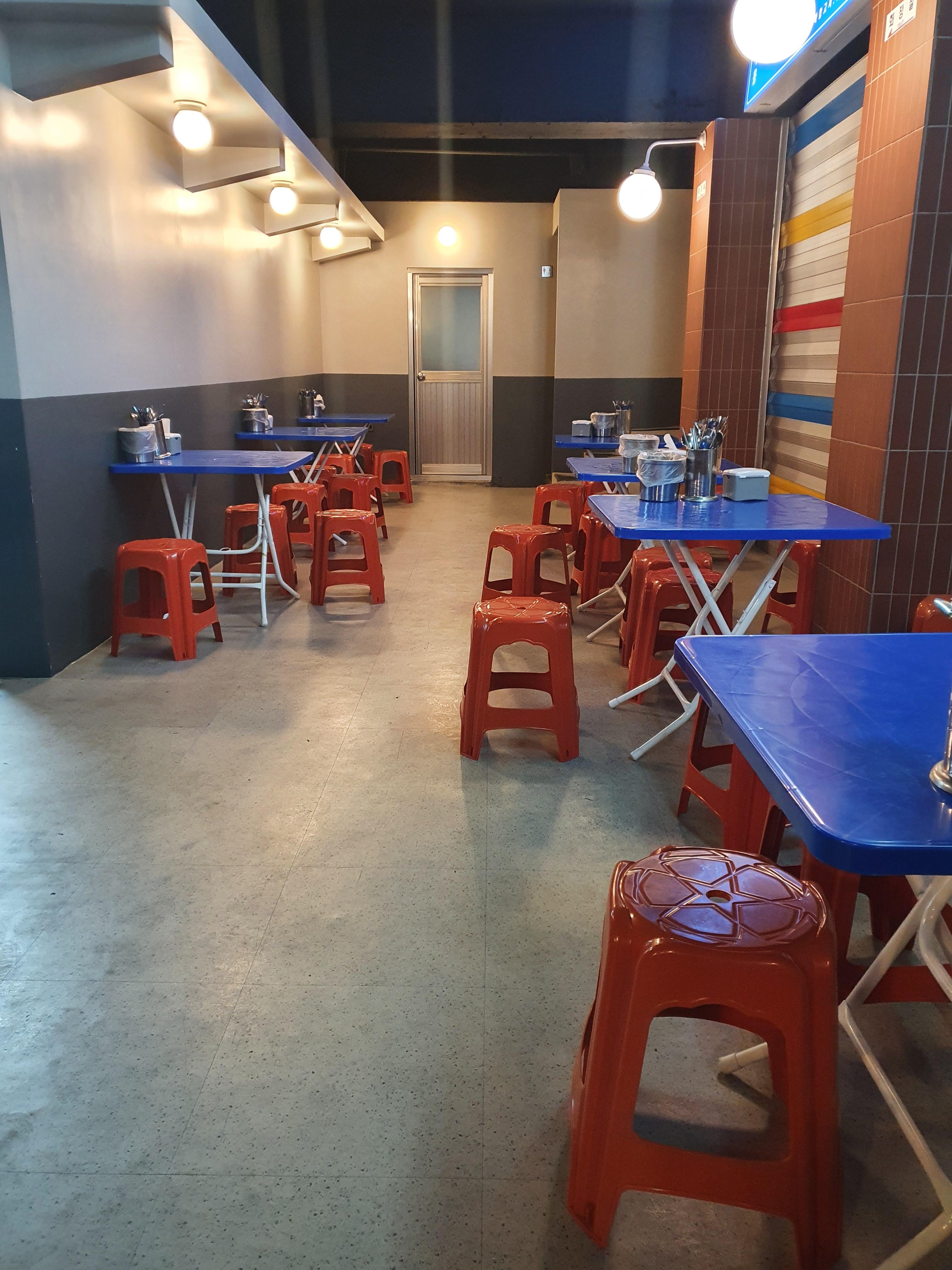 관저동 불닭 신날개 가게 매장사진