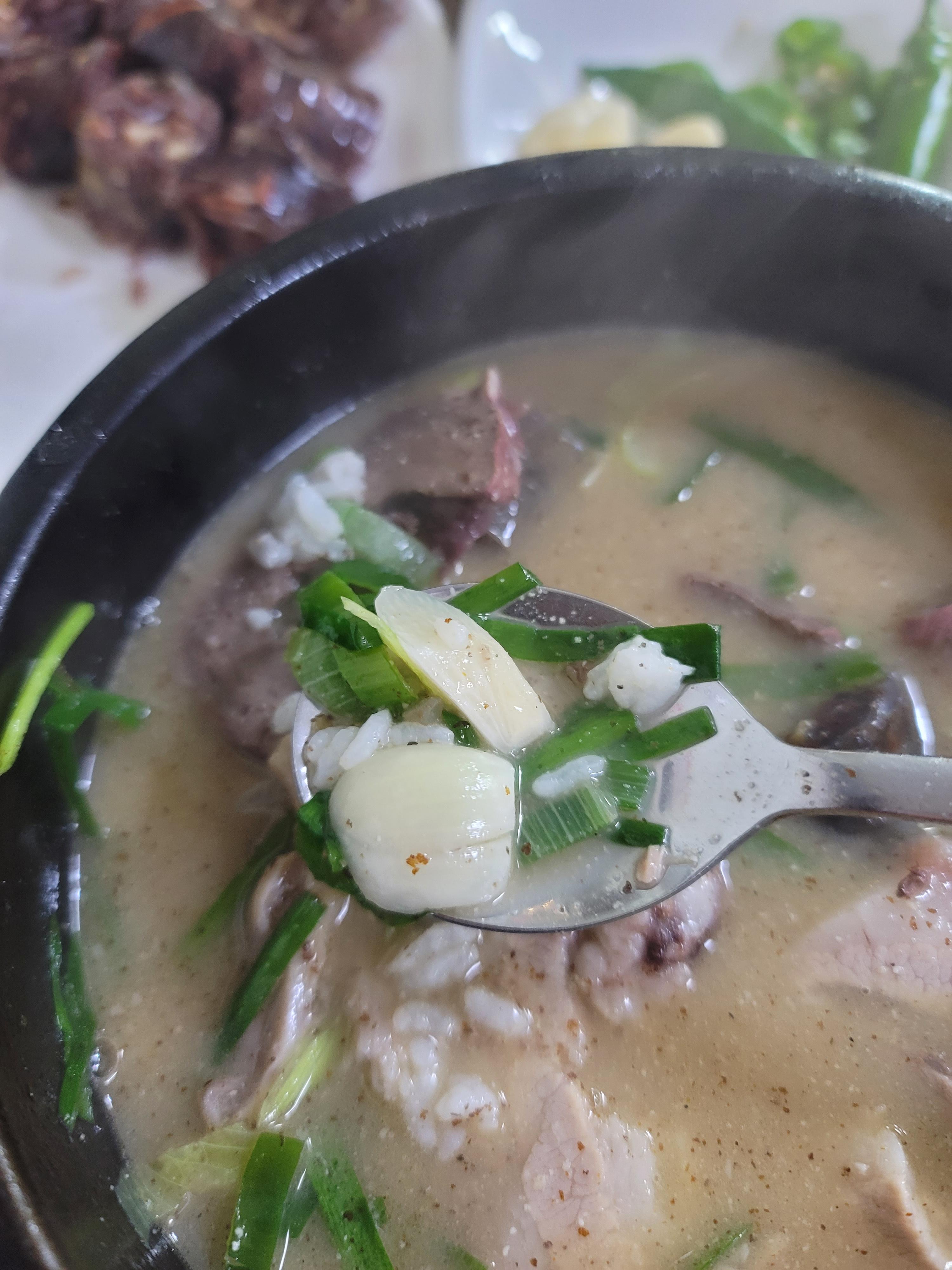 단양구경시장 먹거리&amp;#44; 흑마늘 닭강정과 마늘순대&amp;#44; 통마늘순대국 (구경시장 주차팁)