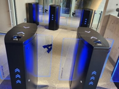 LG아트센터 서울 좌석 시야, 주차, 지하철 연결통로, 매점