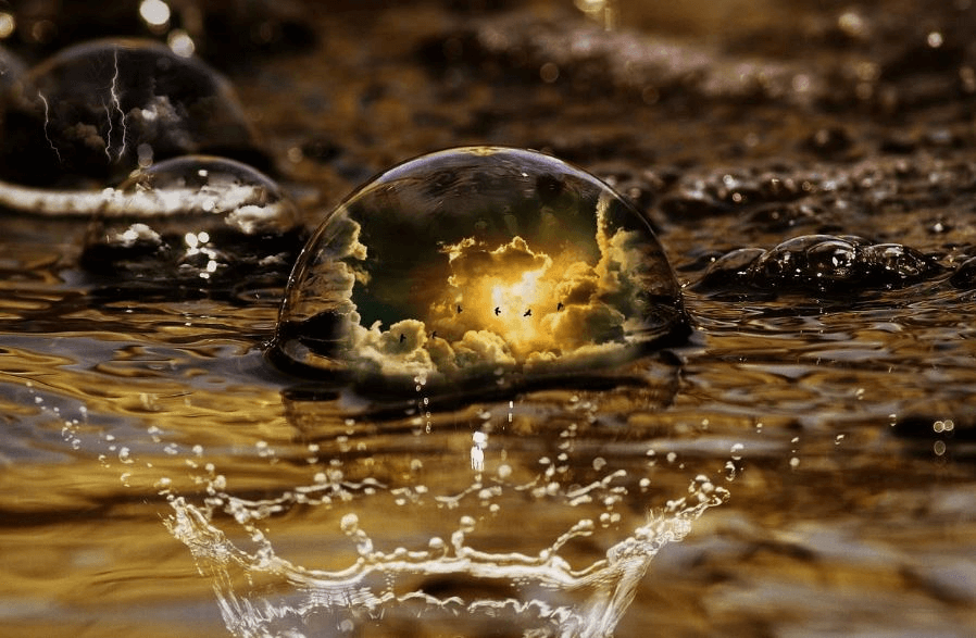 5원소 중 물방울 안에 하늘 있음