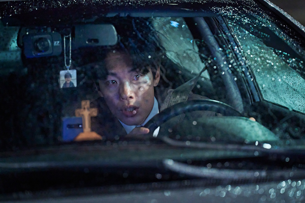 넷플릭스-영화-계시록-류준열-스틸컷