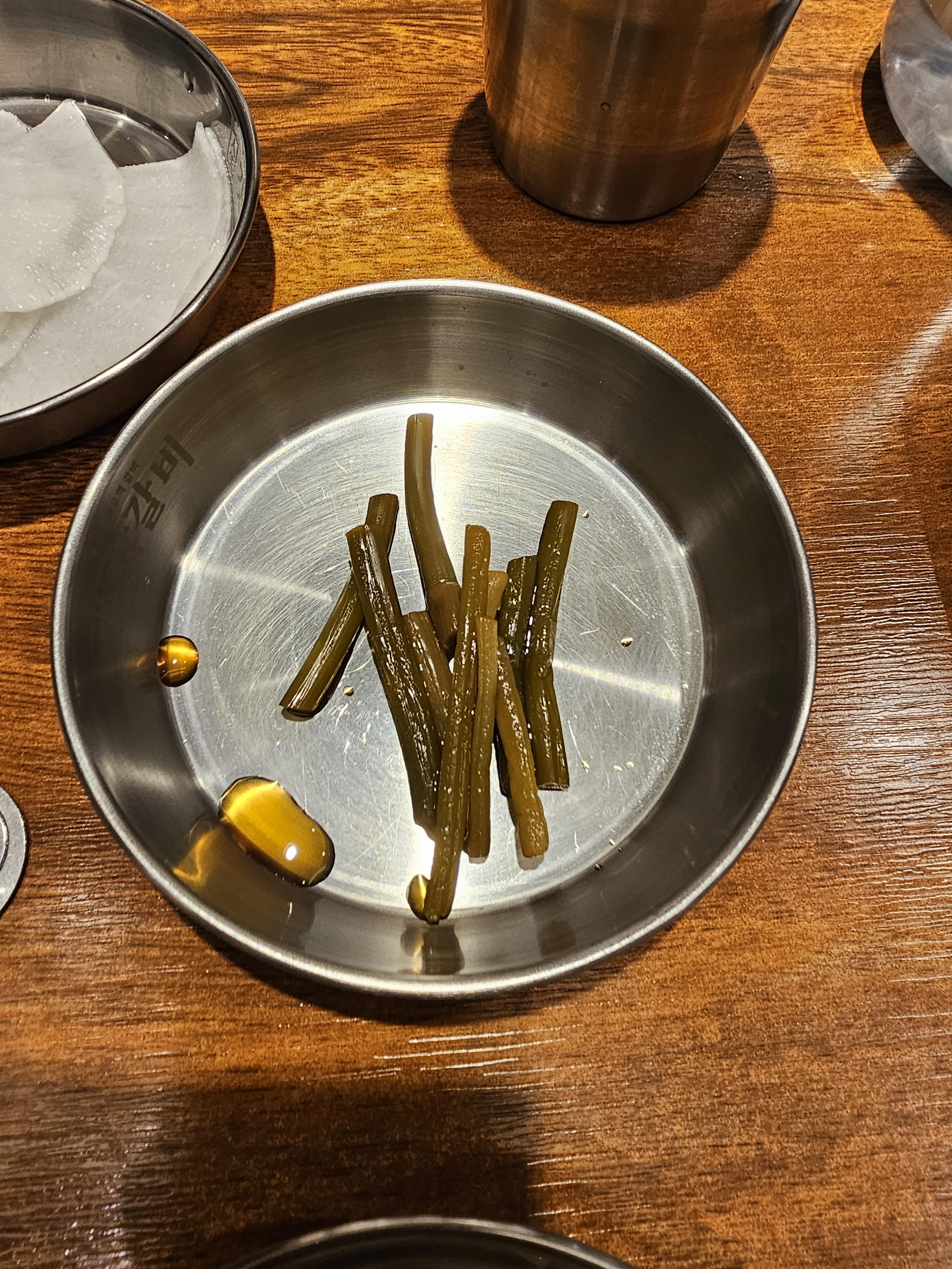 인천_가정동_갓갈비_밑반찬