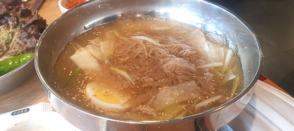 시원한물냉면
