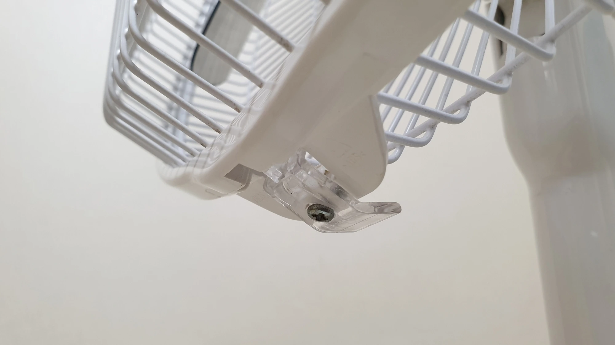 선풍기 망 고정