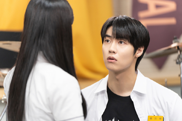 엔플라잉 멤버이자 배우 이승협이 tvN 월화드라마 '선재 업고 튀어'에서 백인혁 역을 맡아 열연하고 있다. [사진=FNC엔터테인먼트]